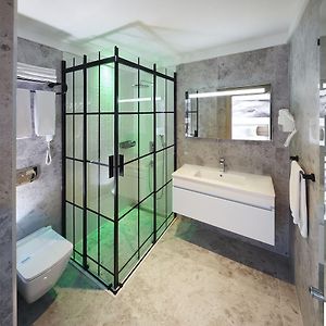 Kamer met een King Size Bed